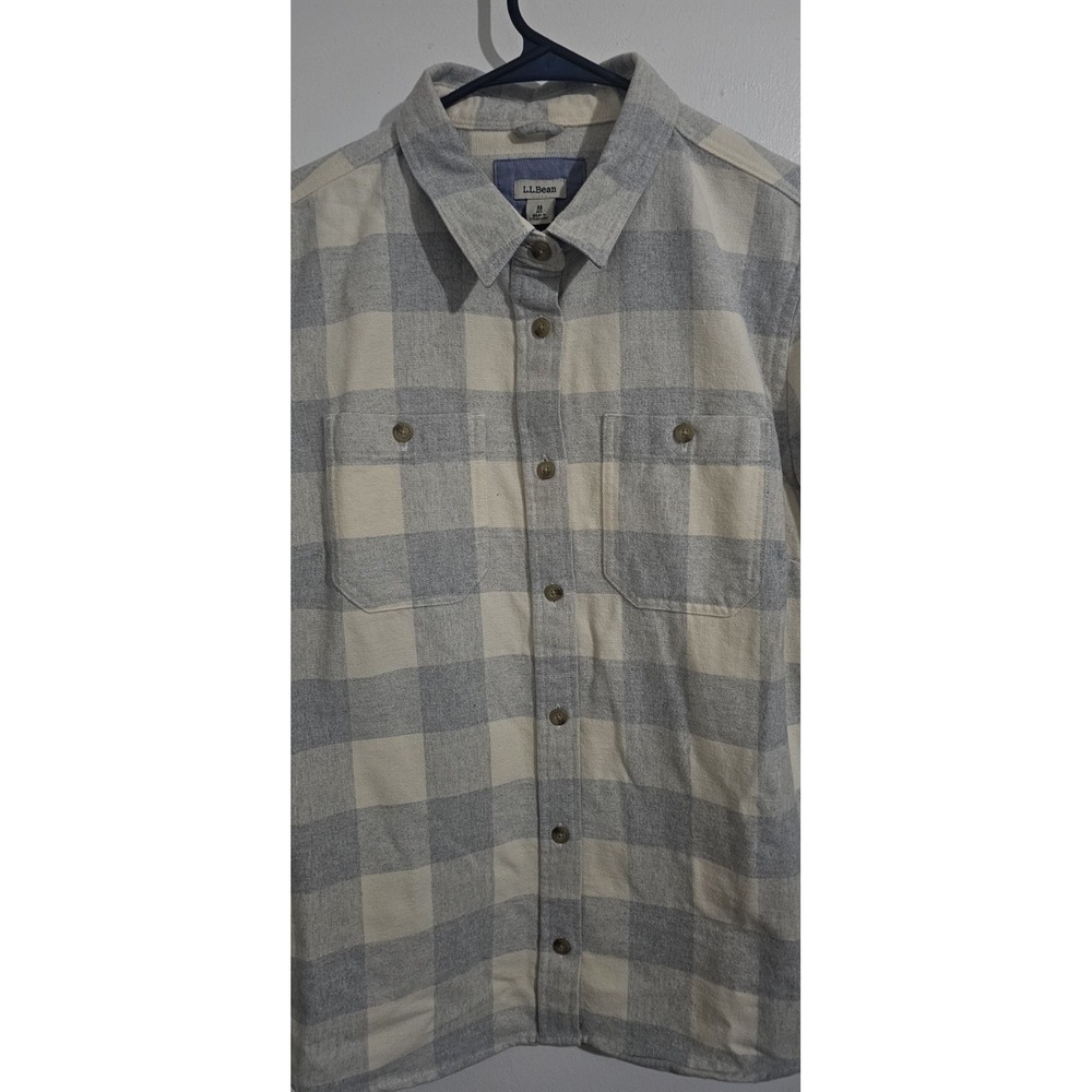 L.L. Bean Plaid Flannel Button Down Shirt Size Medium Ivory‎ Blue Preppy Soft - Picture 8 of 12